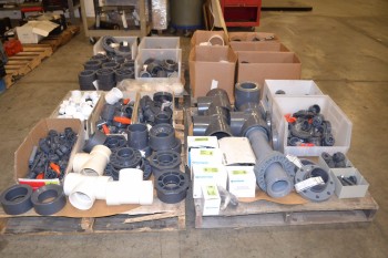 4 PALLETS OF ASSORTED PVC CONDUIT FITTINGS 1/2\