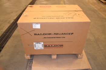 NEW BALDOR CEM7062T AC ELECTRIC MOTOR