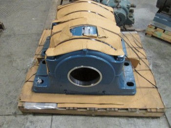 LOT OF 2 SKF PILLOW BLOCK BEARING HOUSINGS