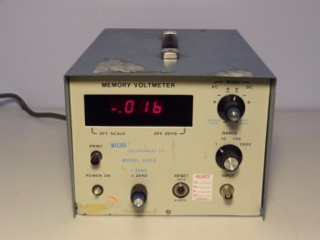 Micro Instrument 5203 Memory Voltmeter