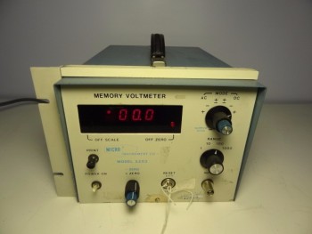 Micro Instrument 5203 Memory Voltmeter