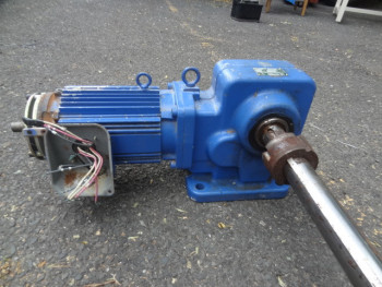 Sumitomo SM-Hyponic RNHMS3-60RY-B-100 Gear Box Ratio:100 Motor 3 HP