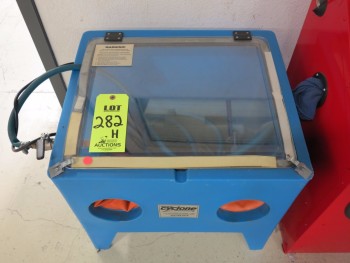 CYCLONE BLAST CABINET