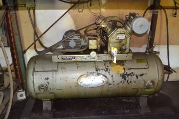 INGERSOLL-RAND TYPE 30 S30-5 AIR COMPRESSOR