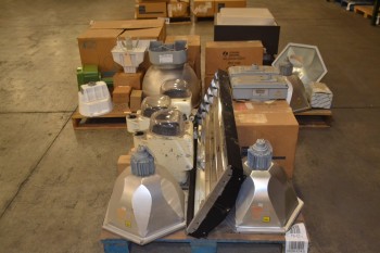 3 PALLETS OF ASSORTED LIGHTING