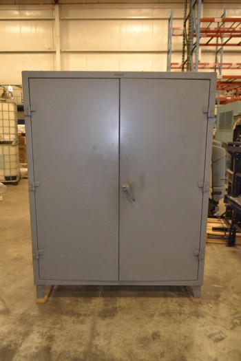 METAL UTILITY CABINET, 5 ADJUSTABLE SHELVES