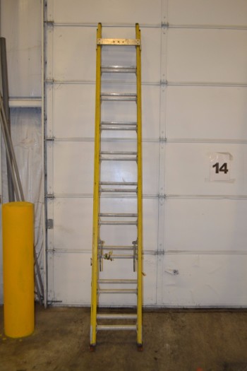 SMURFIT-STONE EXTENSION LADDER