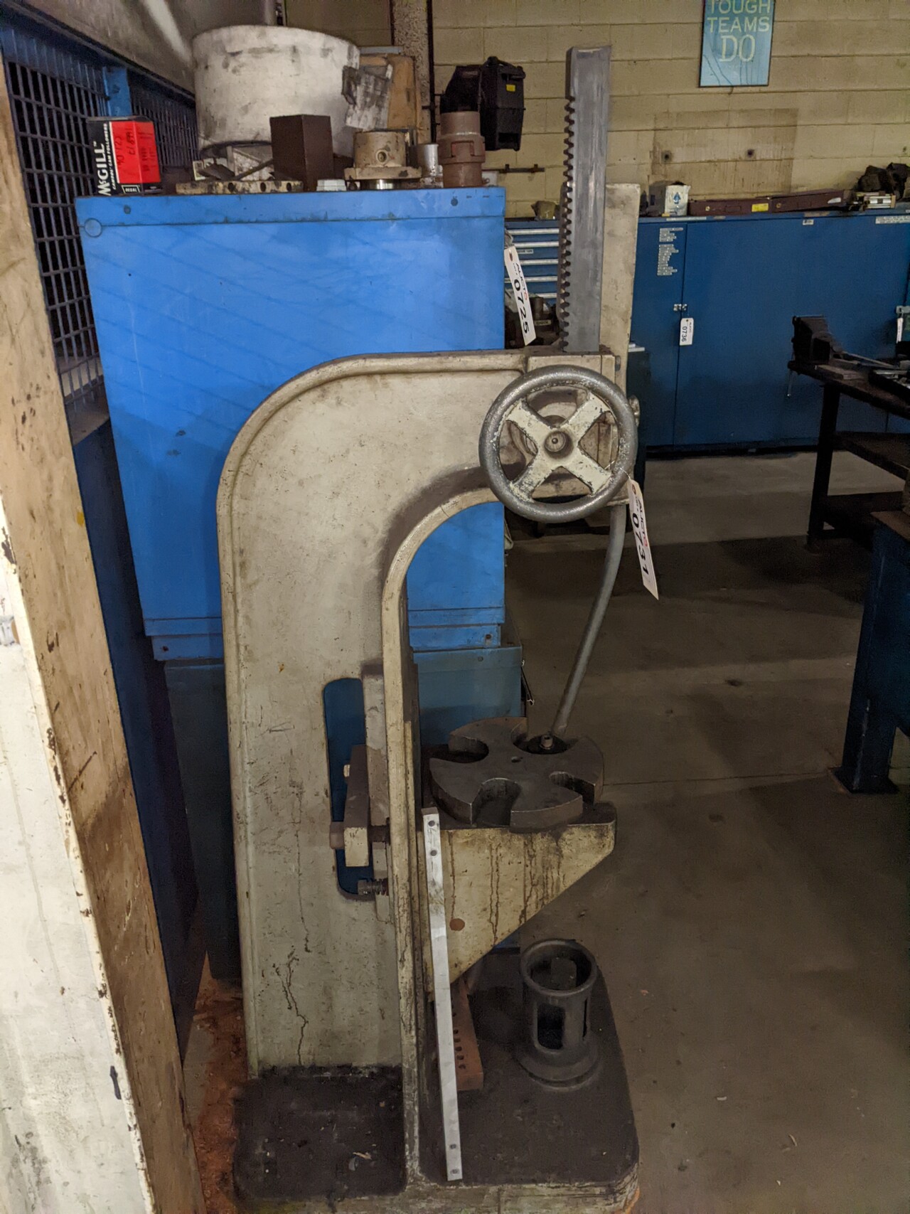 DAKE 4M2P RATCHET LEVER ARBOR PRESS