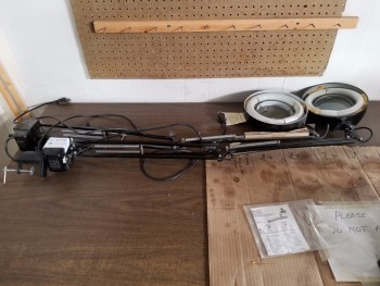 Magnifying work lights x 2