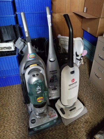 Vacuums QTY 3