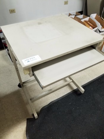Rolling Computar Desk