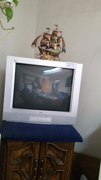 TV & Stand