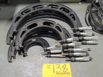 Starrett (12) Micrometers