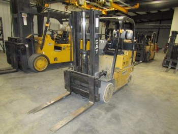 CAT T80DSTR Fork Lift