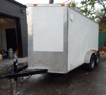CYNERGY (2015) SWIFT TANDEM AXLE ENCLOSED V-NOSE UTILITY TRAILER