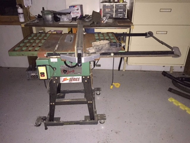 Grizzley Z Series Contractor s 10 Table Saw Model G1022ZF