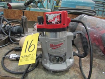 Milwaukee Router