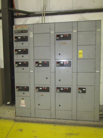 Cutler Hammer Freedom 2100 MCC 3 Sections, 10 Buckets