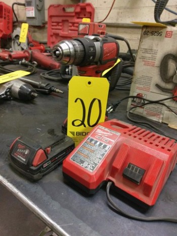 Milwaukee M18 Cordless Drill/Driver W/Charger And (2) Batteries
