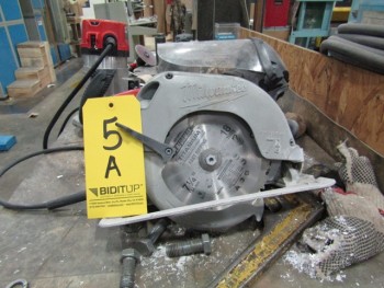 Milwaukee Circular Saw