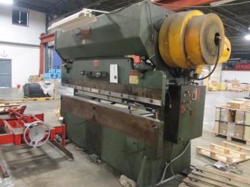 Chicago Dreis And Krump Model 810-L 90 Ton Press Brake W/Hurco Auto Bend 7 Cnc
