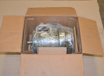 NEW WEG 650B5906 1/2 HP ELECTRIC MOTOR