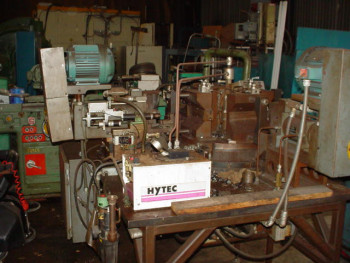 HYTECH INDEXING FIXTURE WITH 3 HYPNEUMAT DRILL HEADS