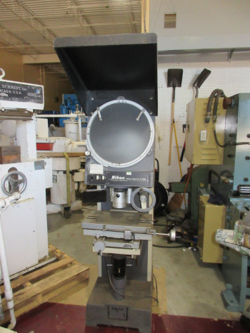 NIKON OPTICAL COMPARATOR