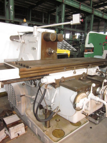 KEARNEY & TRECKER HORIZONTAL MILL
