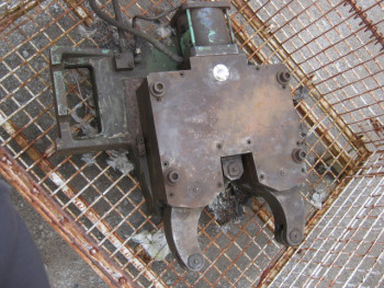 SMW SELF CENTERING STEADYREST
