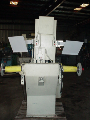 HAMMOND DUAL MOTOR POLISHING LATHE