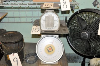 Lot-(1) Pelouze 60-Lbs. and (1) 25-Lbs. Capacity Bench Top Scales