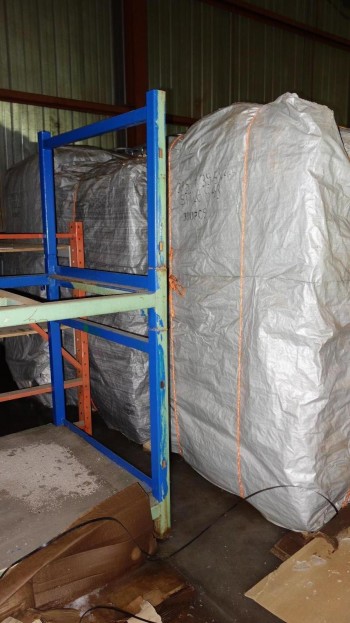 3 STACKS OF SYN-TEX 843 39.5X39.5X45IN BULK BAGS (900 BAGS TOTAL)