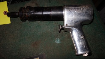 STANLEY PISTOL GRIP GREASE GUN