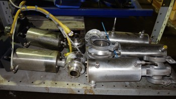 LOT OF ASSORTED STAINLESS SANITARY BUTTERFLY VALVES, LADISH