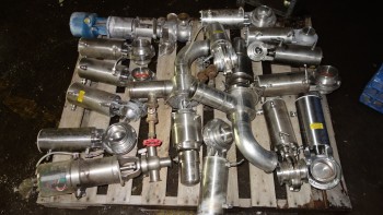 PALLET OF ASSORTED STAINLESS SANITARY BUTTERFLY VALVES, WAUKESHA,