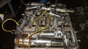PALLET OF ASSORTED STAINLESS SANITARY BUTTERFLY VALVES, WAUKESHA