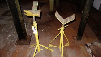 LOT OF 2 TRAILER JACKS