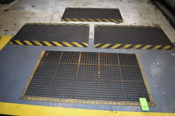 (4) Cushioned Floor Mats