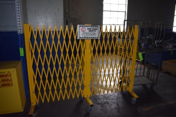 Scissor Safety Gate, Portable w/ Metal Cart & Speakers