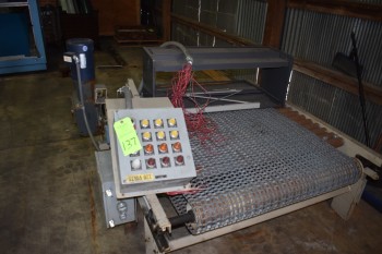 Motorized Pallet Conveyor w/ Steel mesh Belt 52\
