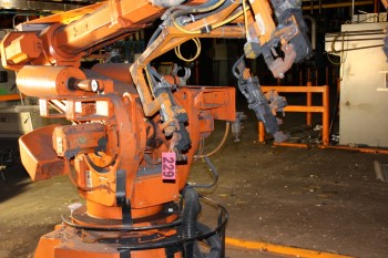 ABB robot free standing