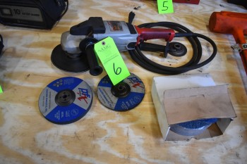 Milwaukee hand Heavy Duty Disc Grinder