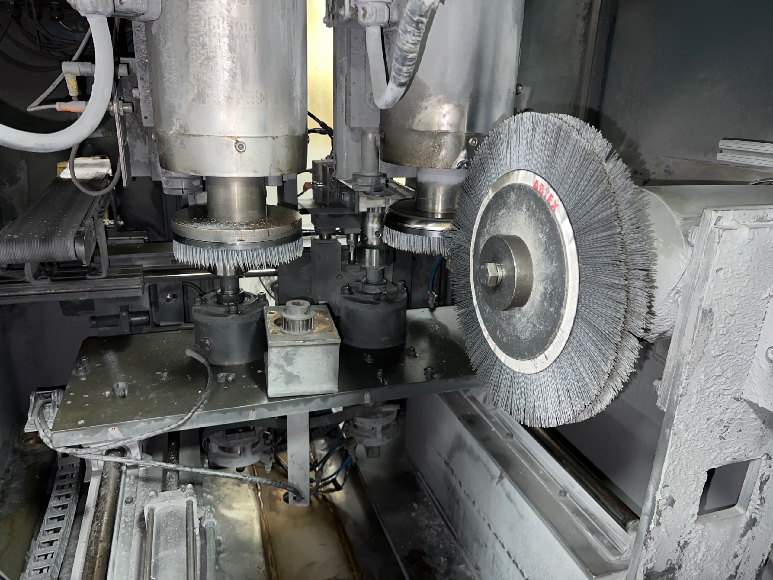 2003 CDMC 2800-3B/W DEBURRING MACHINE For Sale | Aucto