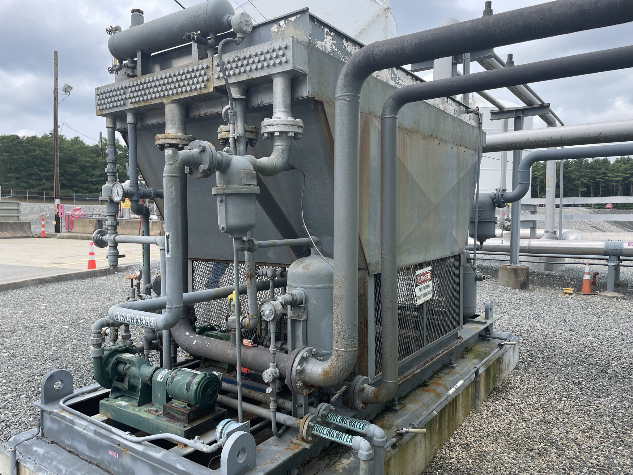 QTY 2 1970 AirXChangers Inc BoilOff Gas Compressors and FinFan Cooler