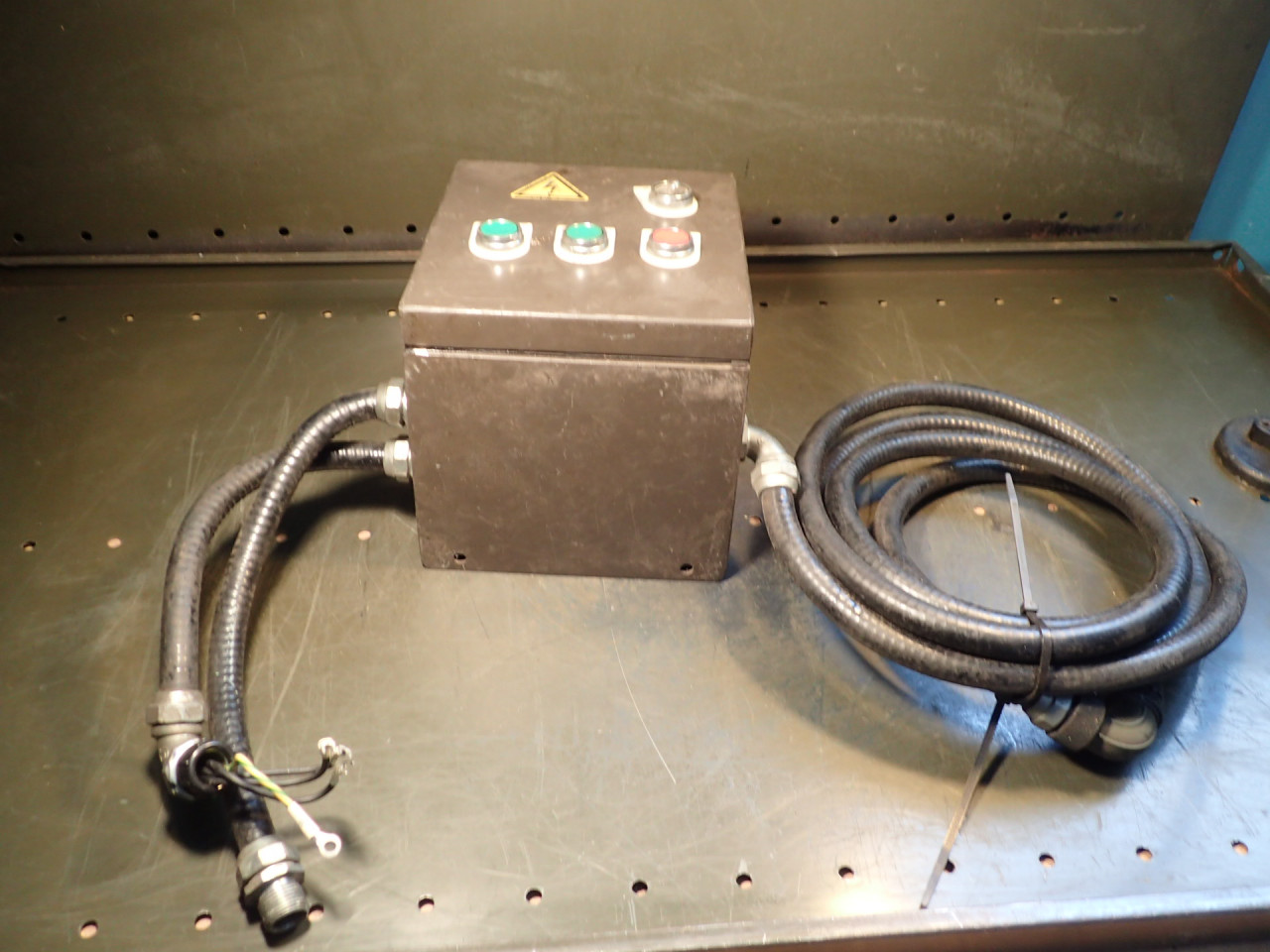 Fuji Electric Contactor SRC3938-06M/X 20A 3-Phase FWD/REV Motor Starter ...