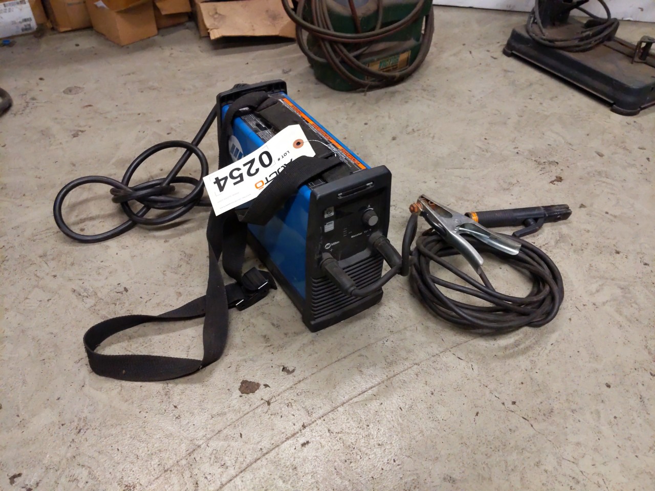 Miller Maxstar 161S Welder