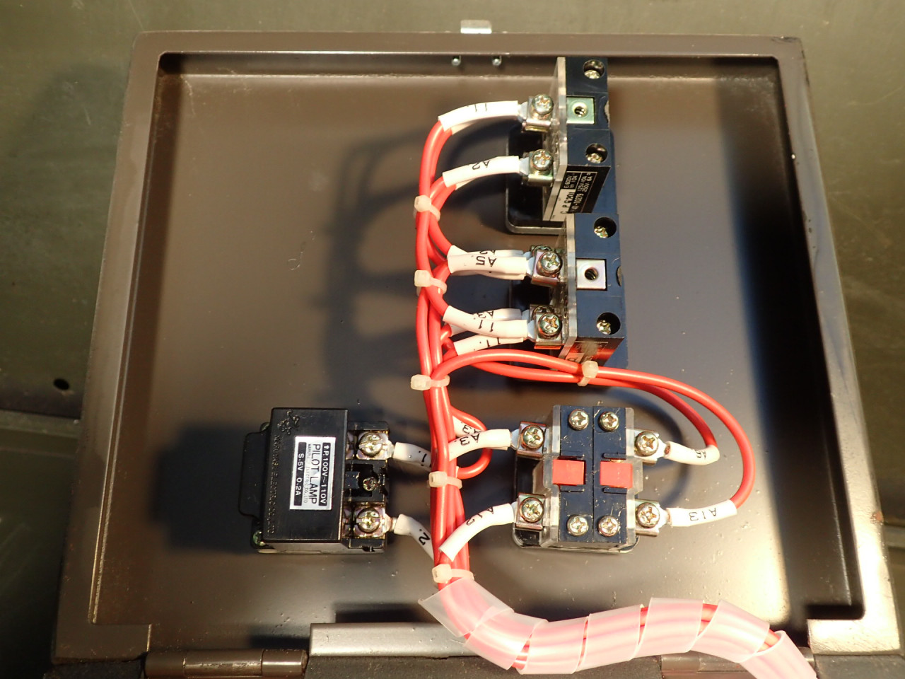 Fuji Electric Contactor SRC3938-06M/X 20A 3-Phase FWD/REV Motor Starter ...